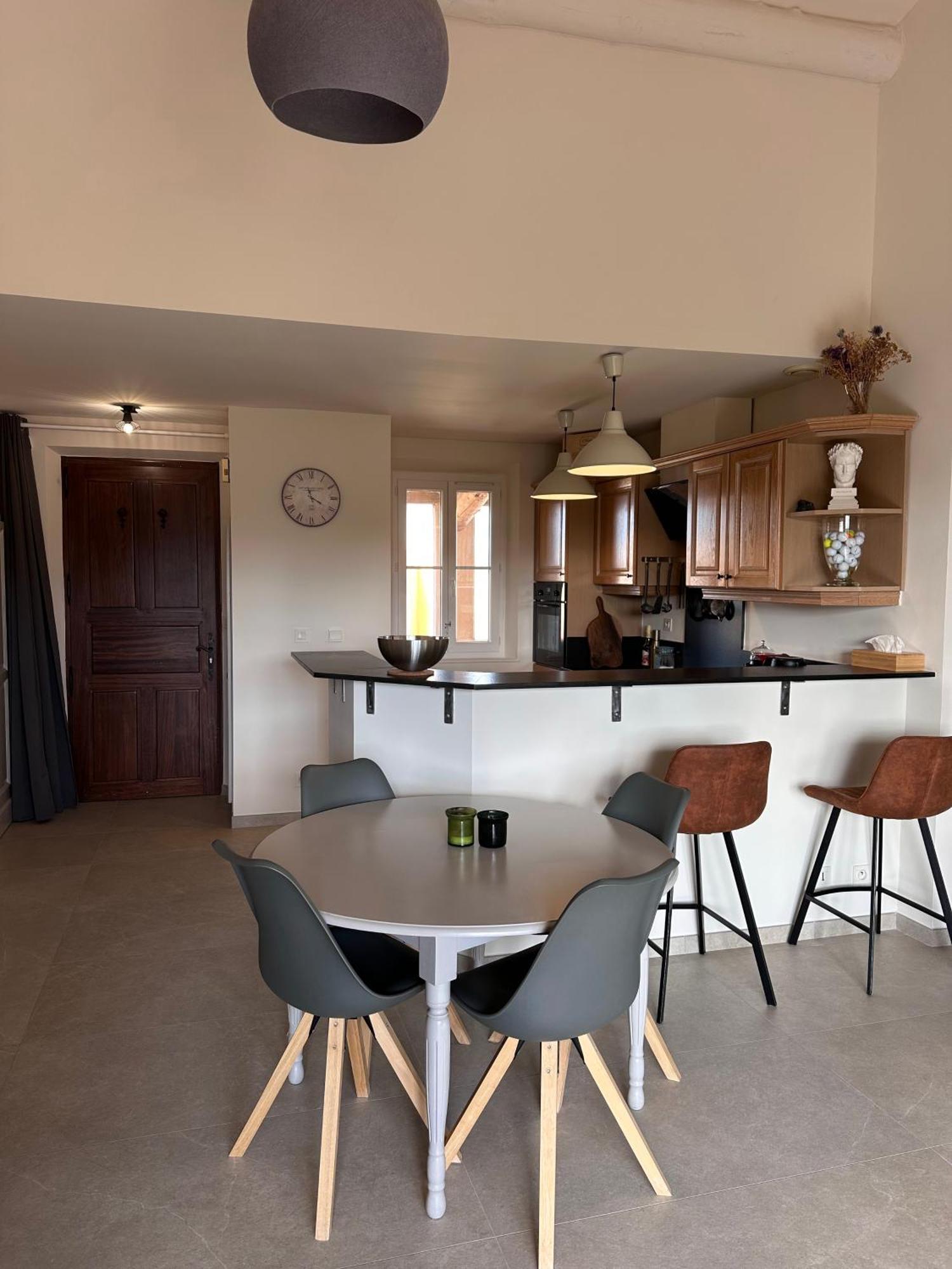 Appartement Clim & Piscine Sur Golf Pont-Royal Kültér fotó