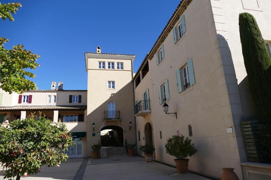 Appartement Clim & Piscine Sur Golf Pont-Royal Kültér fotó