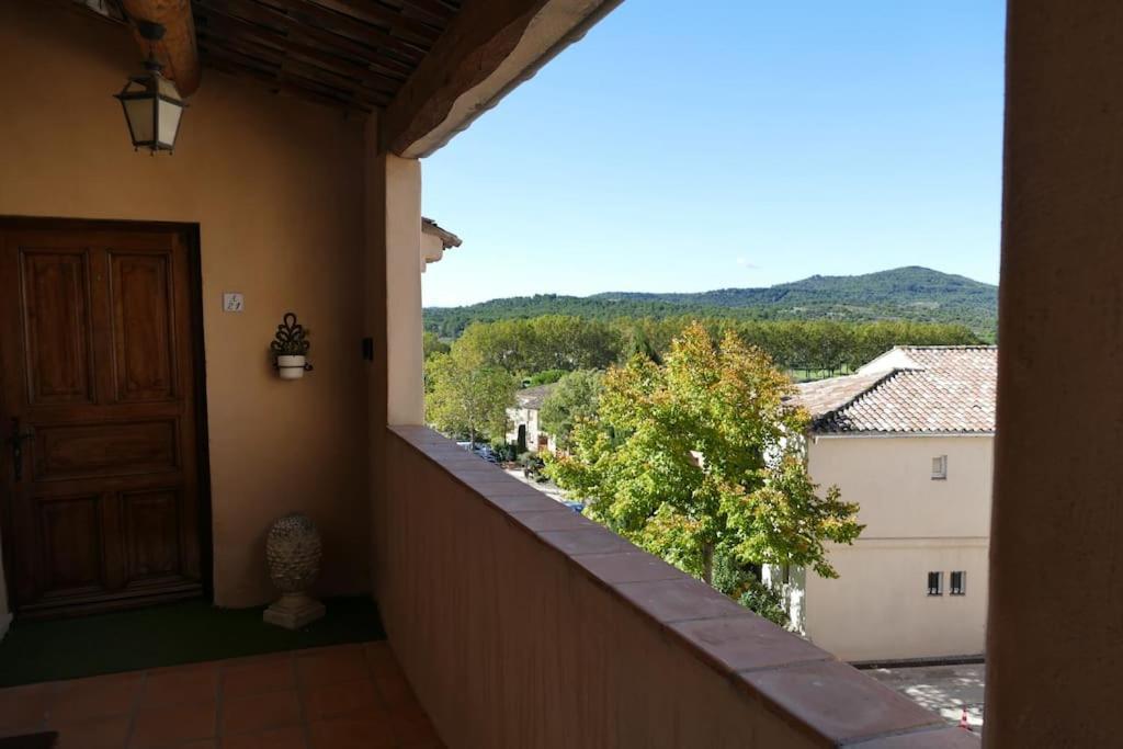Appartement Clim & Piscine Sur Golf Pont-Royal Kültér fotó